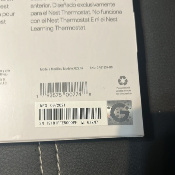 Google Nest Thermostat trim kit. White. - Picture 3 of 3